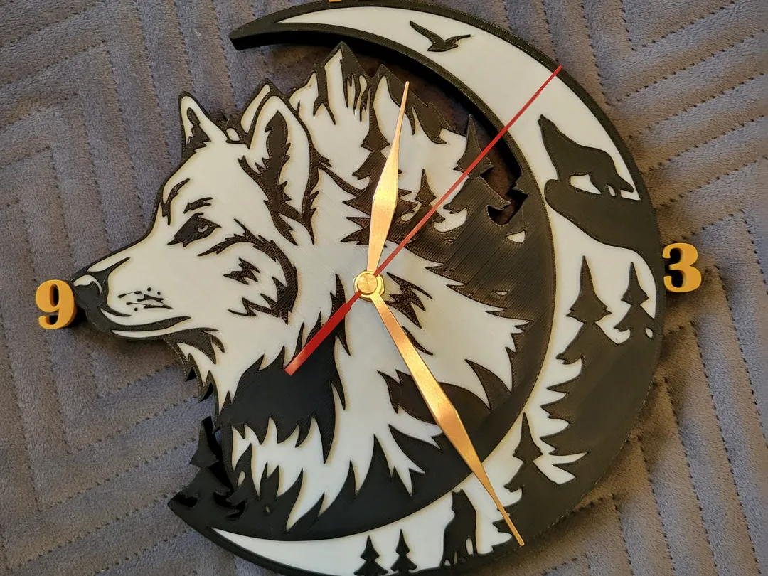 Wolf Clock