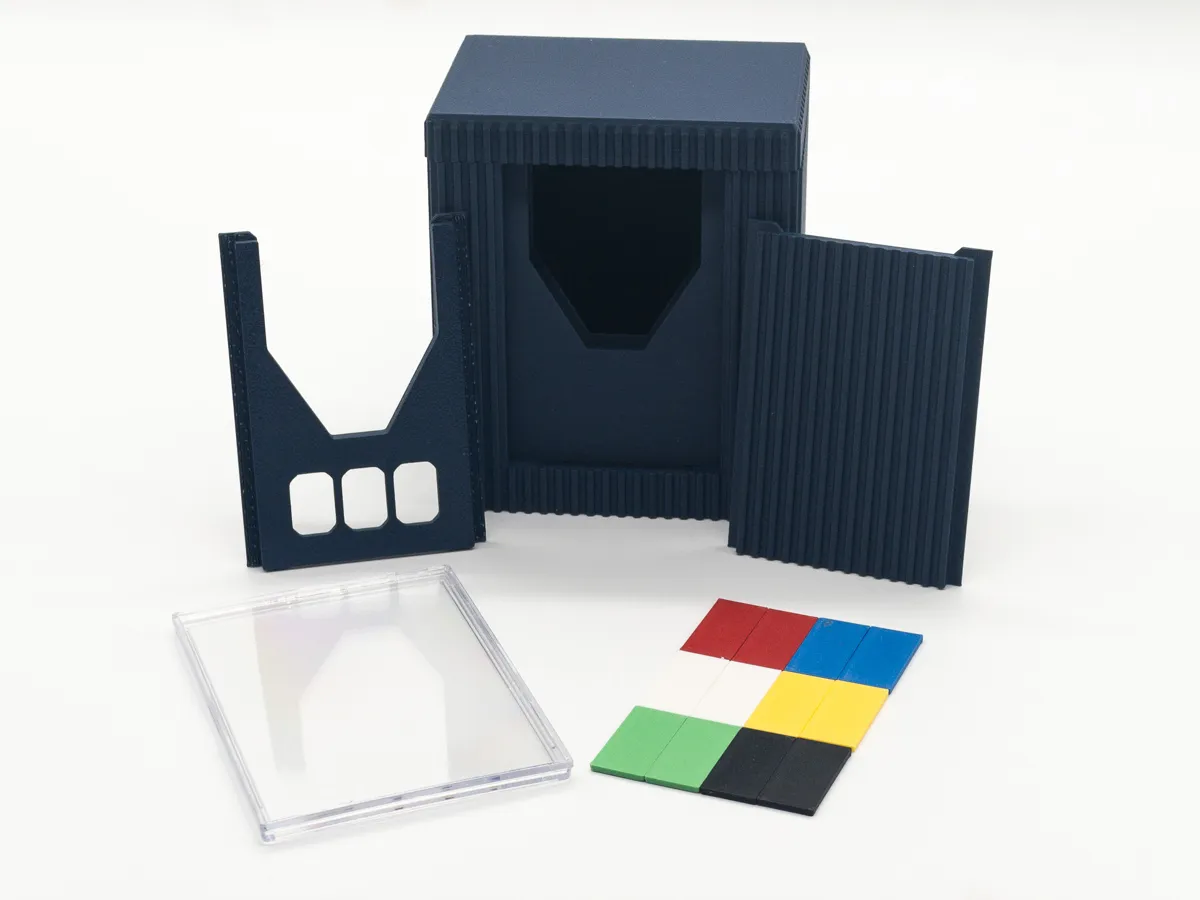 TCG Deckbox SYSTEM with Modular Faceplates, photo 4 of 4 - TCG Deckbox SYSTEM with Modular Faceplates Board Games & Tabletop