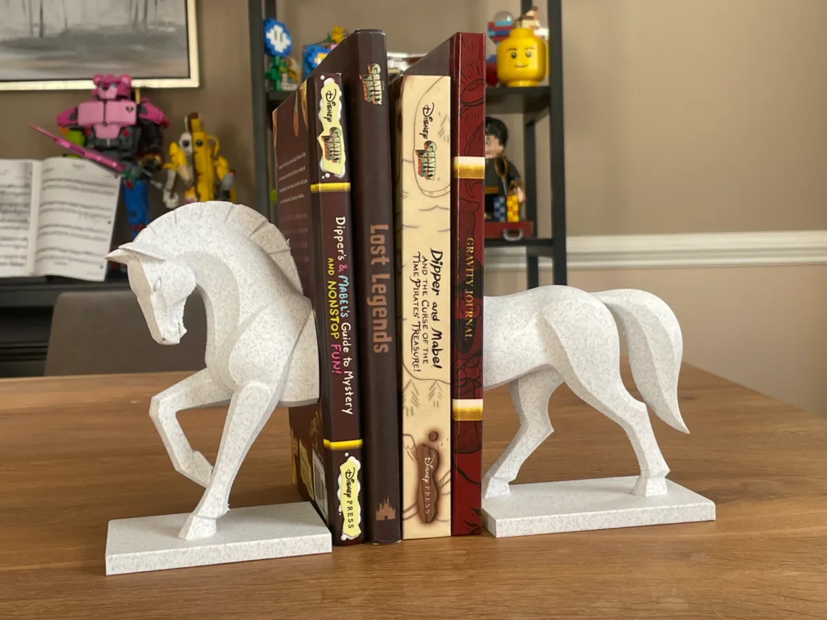 Horse Book Ends / Decor / Modern / Statue / 2026