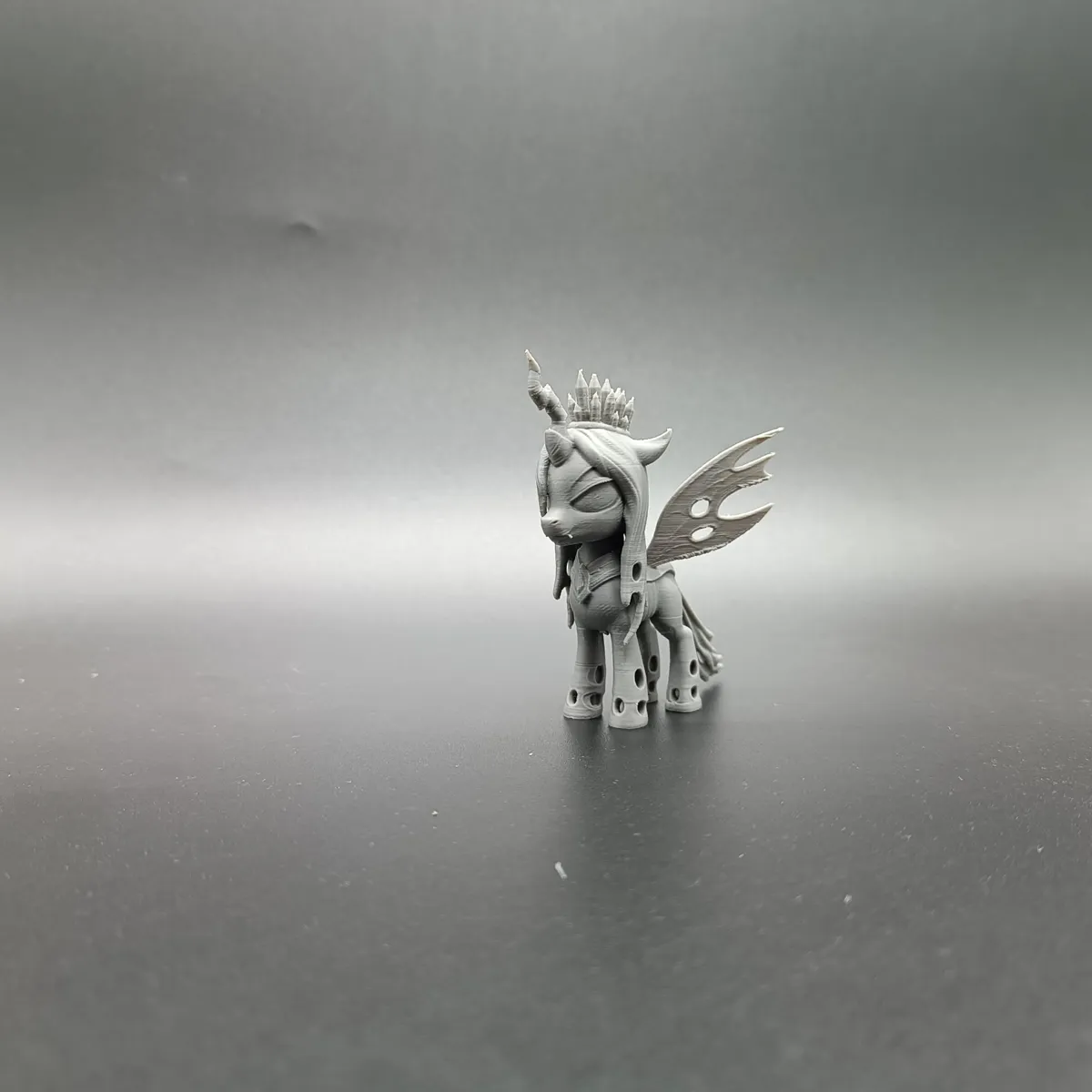 Queen Chrysalis MLP - Friendship Is Magic, photo 3 of 4 - Queen Chrysalis MLP - Friendship Is Magic Figurines & Collectibles