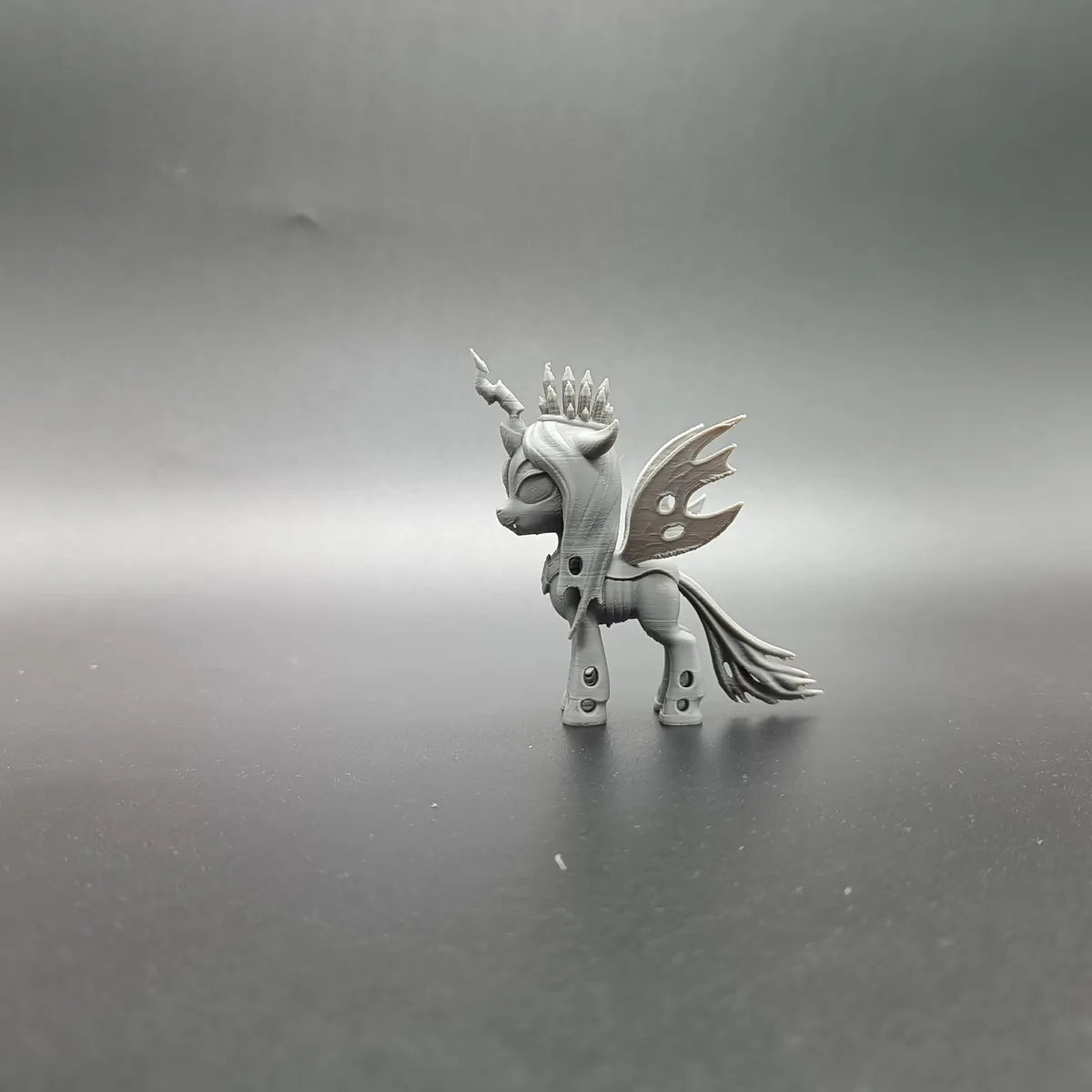 Queen Chrysalis MLP - Friendship Is Magic, photo 4 of 4 - Queen Chrysalis MLP - Friendship Is Magic Figurines & Collectibles