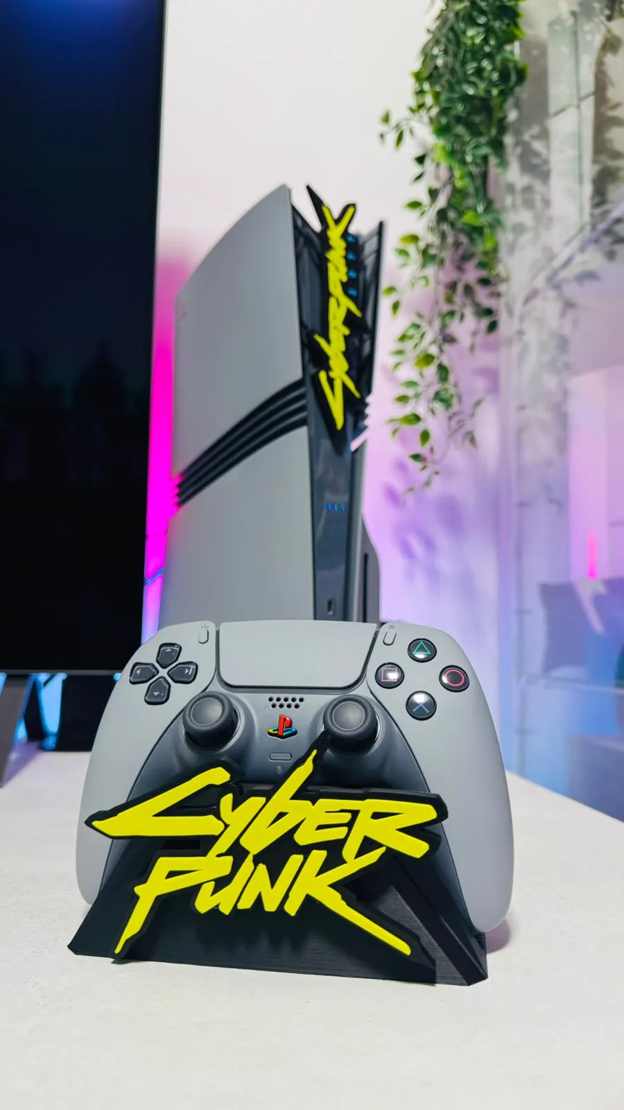 Cyberpunk 2077 Controller Stand, DualSense & Xbox, photo 3 of 4 - Cyberpunk 2077 Controller Stand, DualSense & Xbox Gaming Accessories