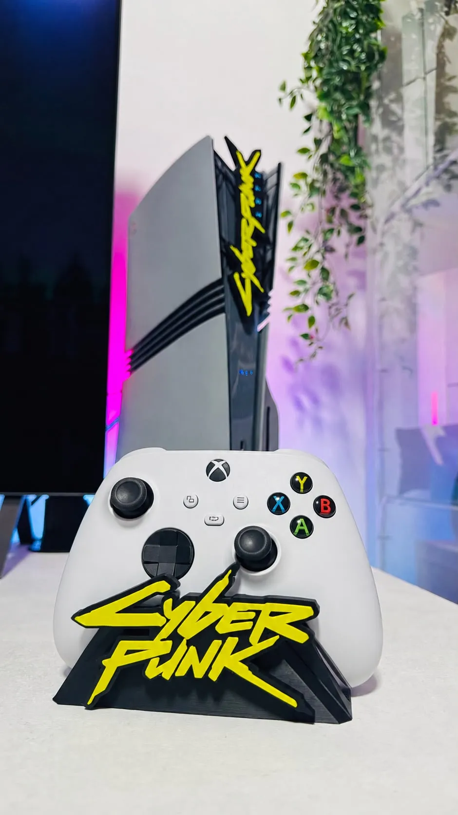 Cyberpunk 2077 Controller Stand, DualSense & Xbox, photo 4 of 4 - Cyberpunk 2077 Controller Stand, DualSense & Xbox Gaming Accessories