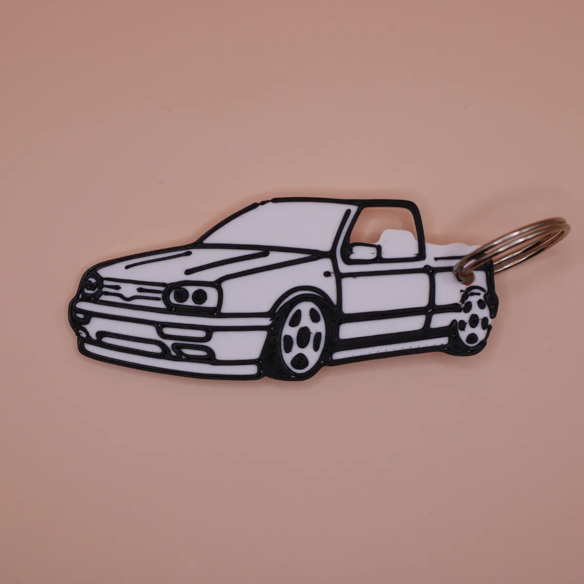 Car keychain VW golf 3 cabrio, photo 2 of 3 - Car keychain VW golf 3 cabrio Hobby & DIY
