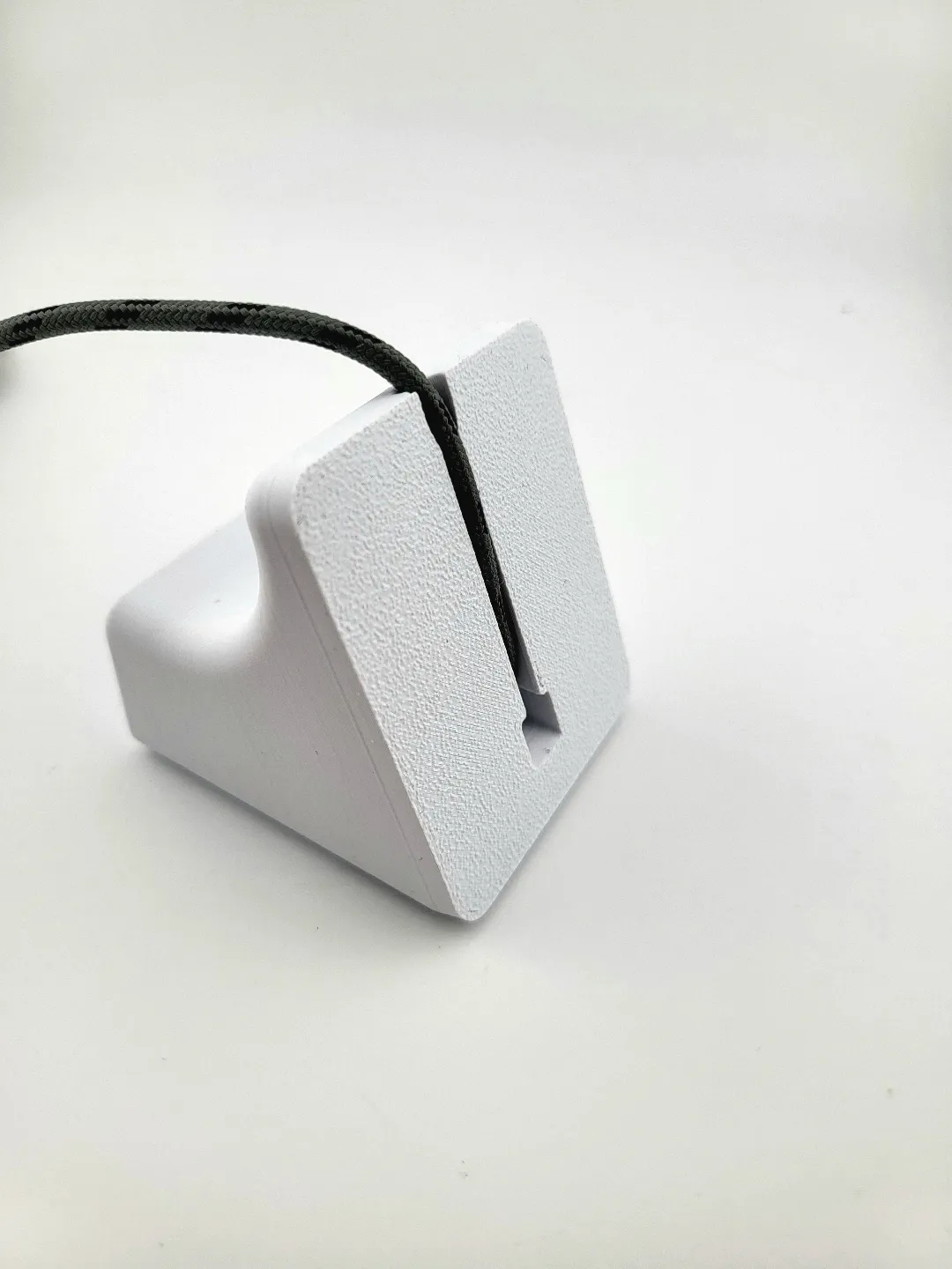 Airpods charging stand, photo 3 of 4 - Airpods charging stand Tools
