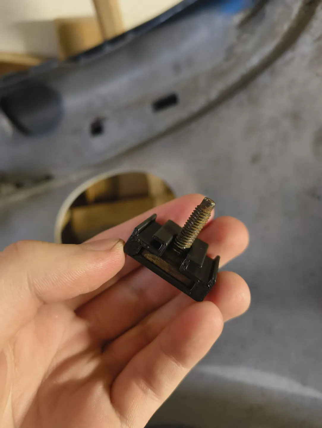peugeot 206 bumper screw plate, photo 2 of 4 - peugeot 206 bumper screw plate Hobby & DIY