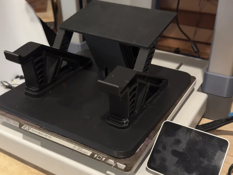 MBP m4 stand - Office, in stock in India
