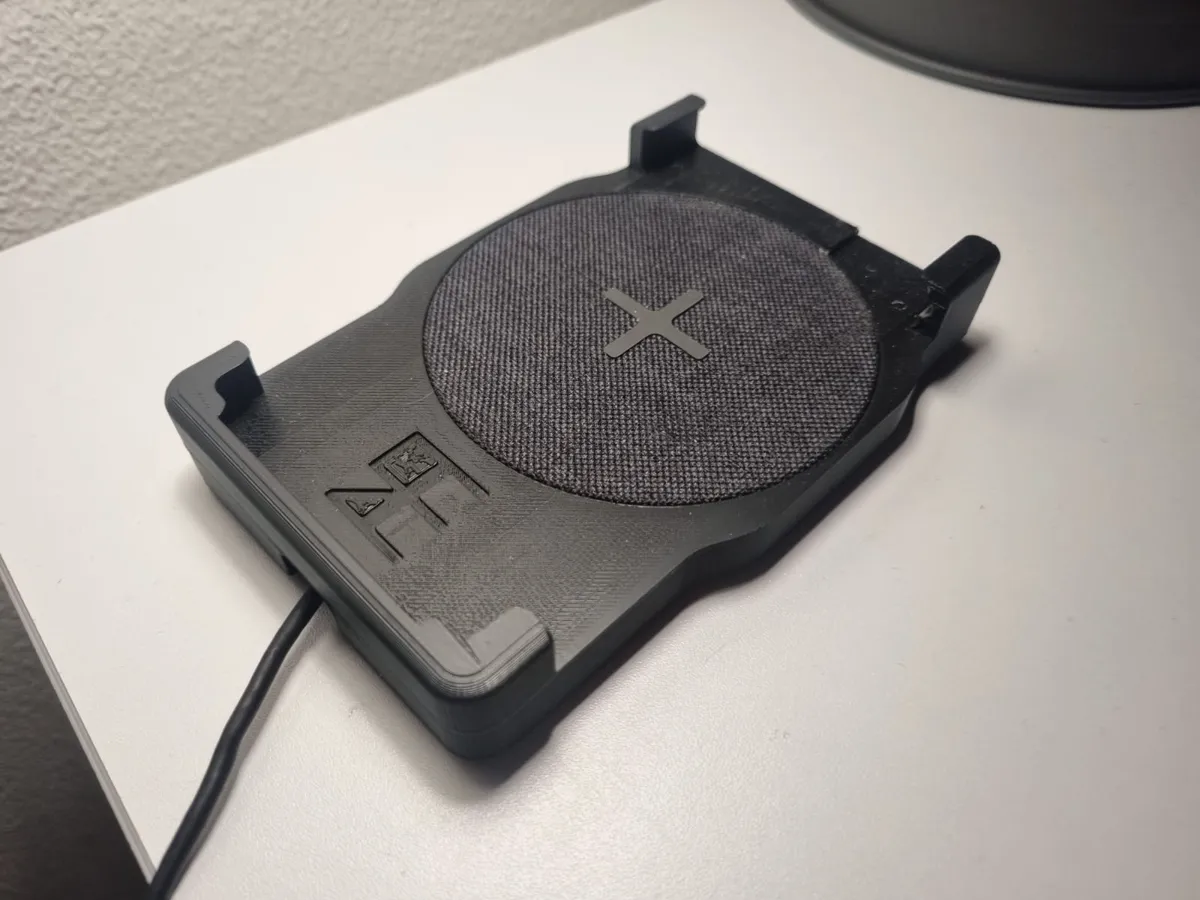 Phone holder with wireless charger inside - Other Tools, in stock in India