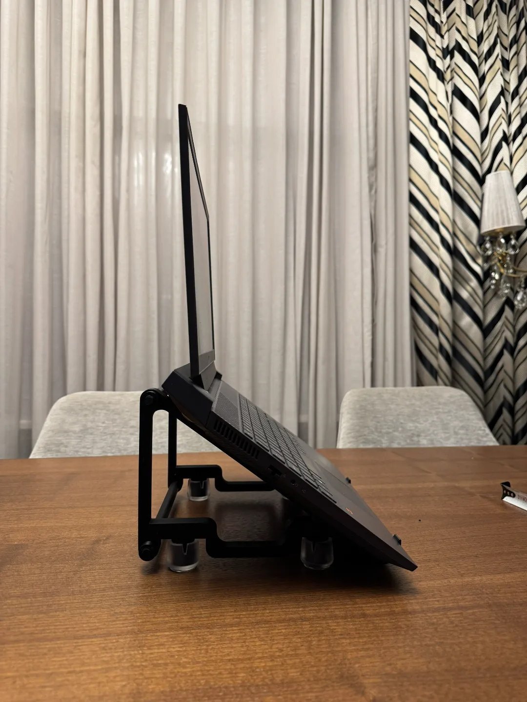Laptop Stand 20cm, photo 4 of 4 - Laptop Stand 20cm Household