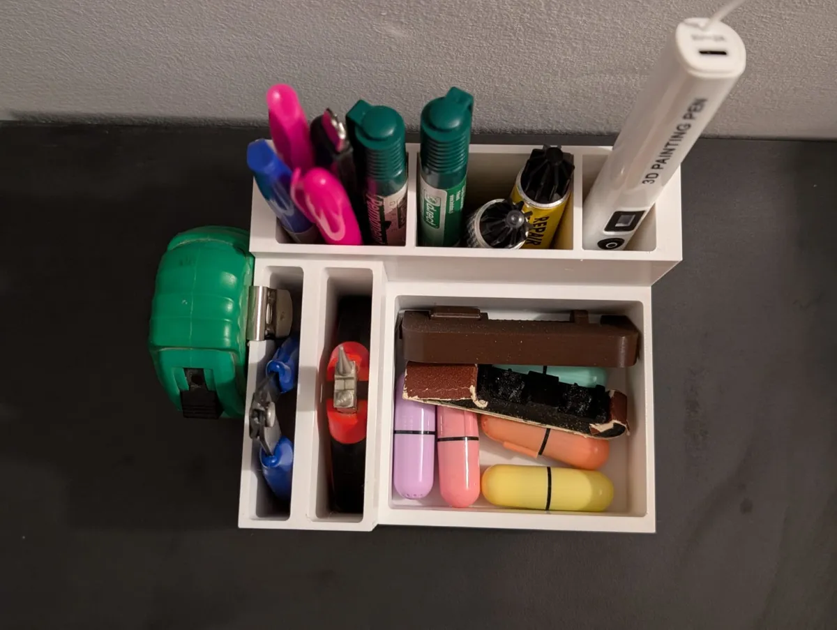 Desk organizer v1, photo 2 of 2 - Desk organizer v1 Generative Art