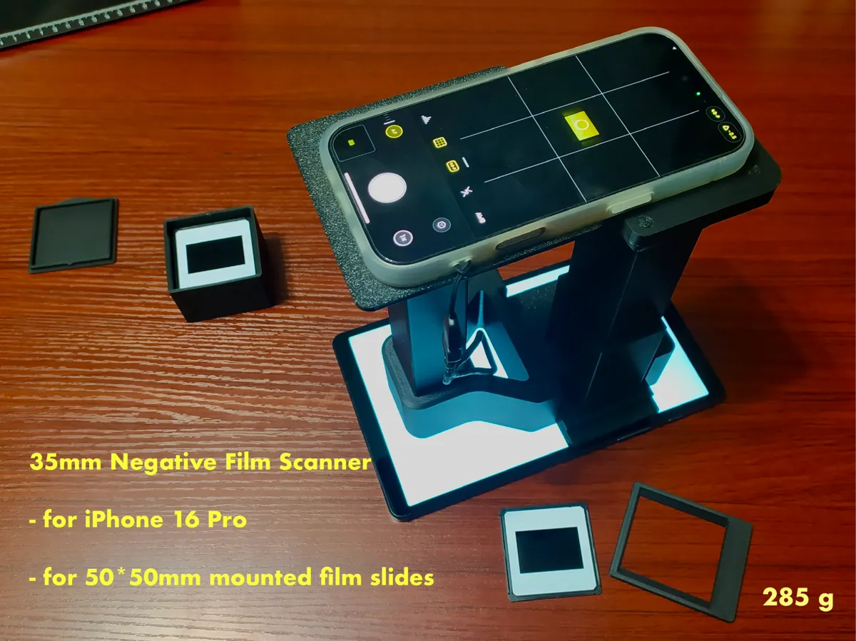 35mm Negative Scanner for iPhone 16 Pro