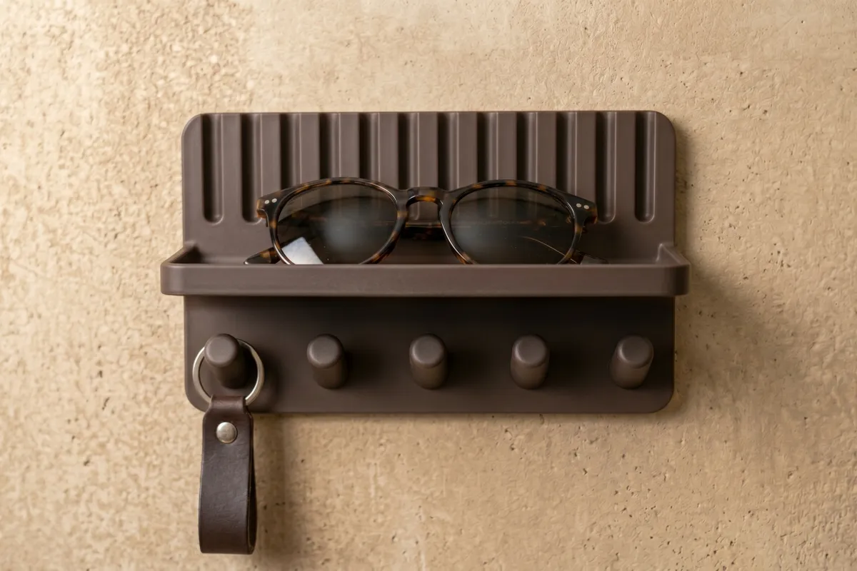 Modern Key and Accessoires Wall Holder, photo 3 of 4 - Modern Key and Accessoires Wall Holder Storage & Organisation
