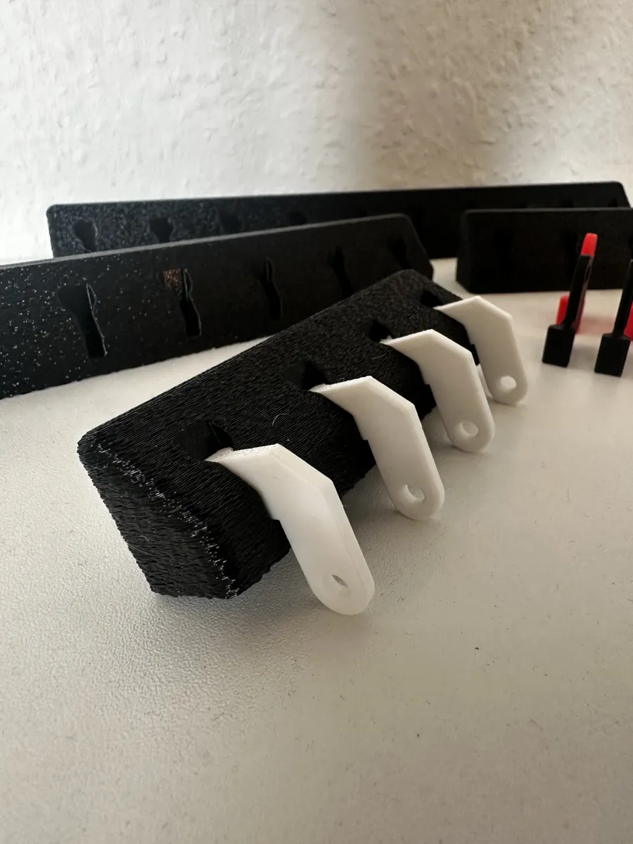 Modular Key Holder, 4, 6, 8 & 10 Keys, photo 3 of 4 - Modular Key Holder, 4, 6, 8 & 10 Keys Storage & Organisation