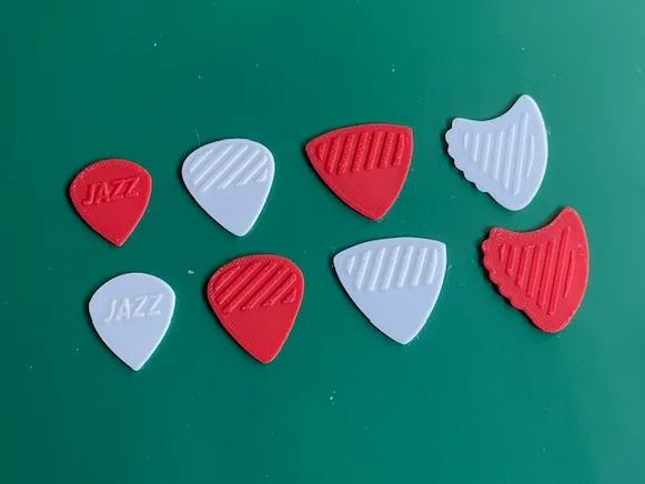 Guitar Picks - 4 sizes - Grippy - V1