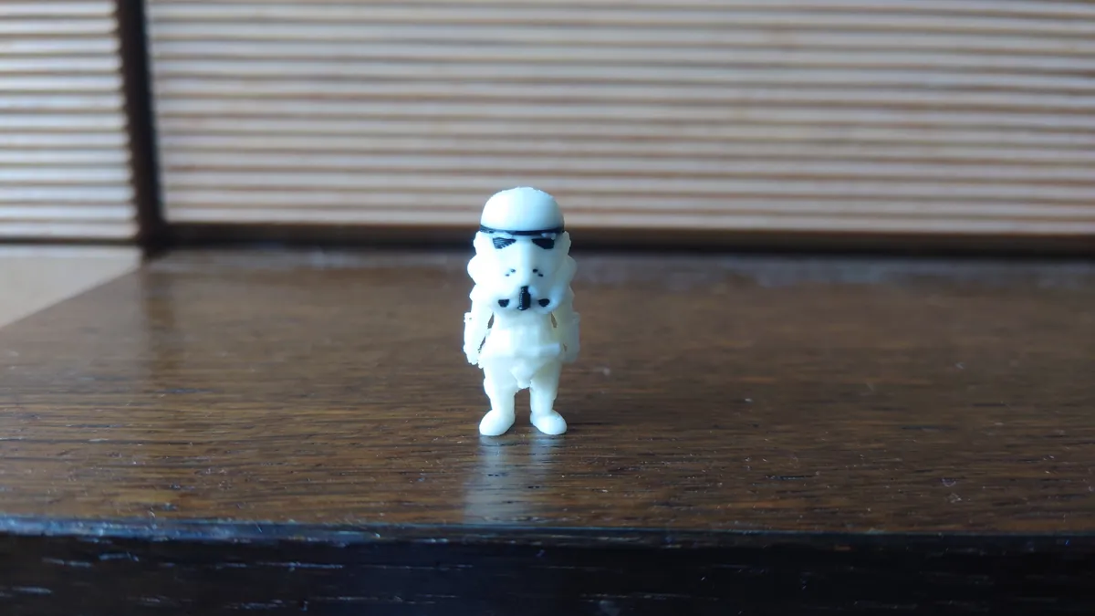 Mini Stormtrooper with coloured helmet 3cm, photo 4 of 4 - Mini Stormtrooper with coloured helmet 3cm Miniatures