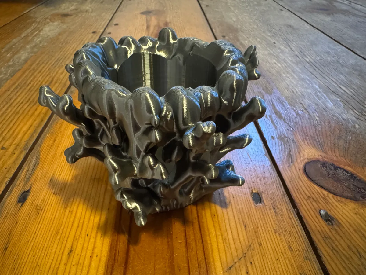 Coral Shaped Pencil Holder, photo 2 of 4 - Coral Shaped Pencil Holder Household