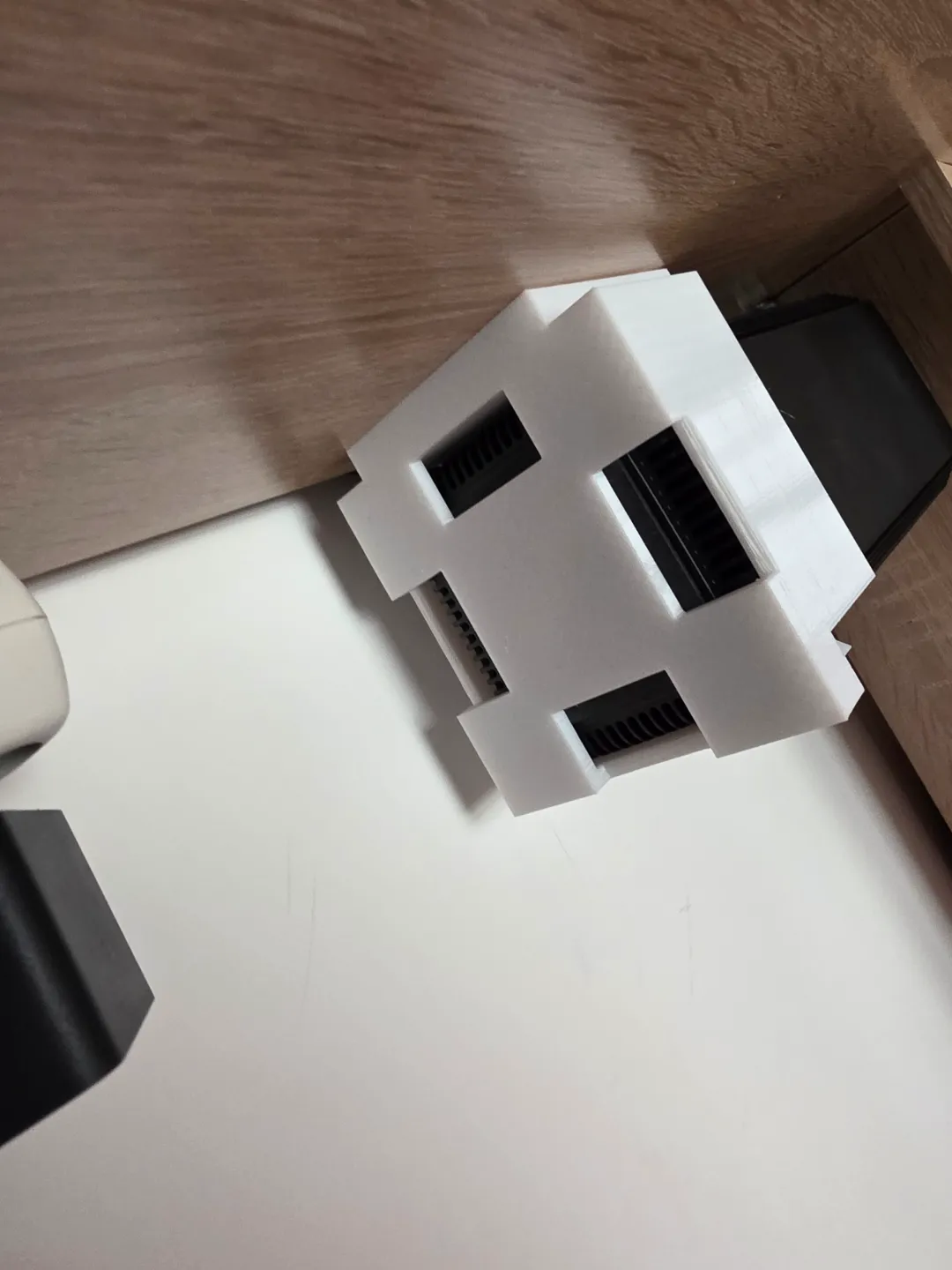 Xiaomi AX3000 Router Wall Mount, photo 3 of 4 - Xiaomi AX3000 Router Wall Mount Mobile & Device Accessories