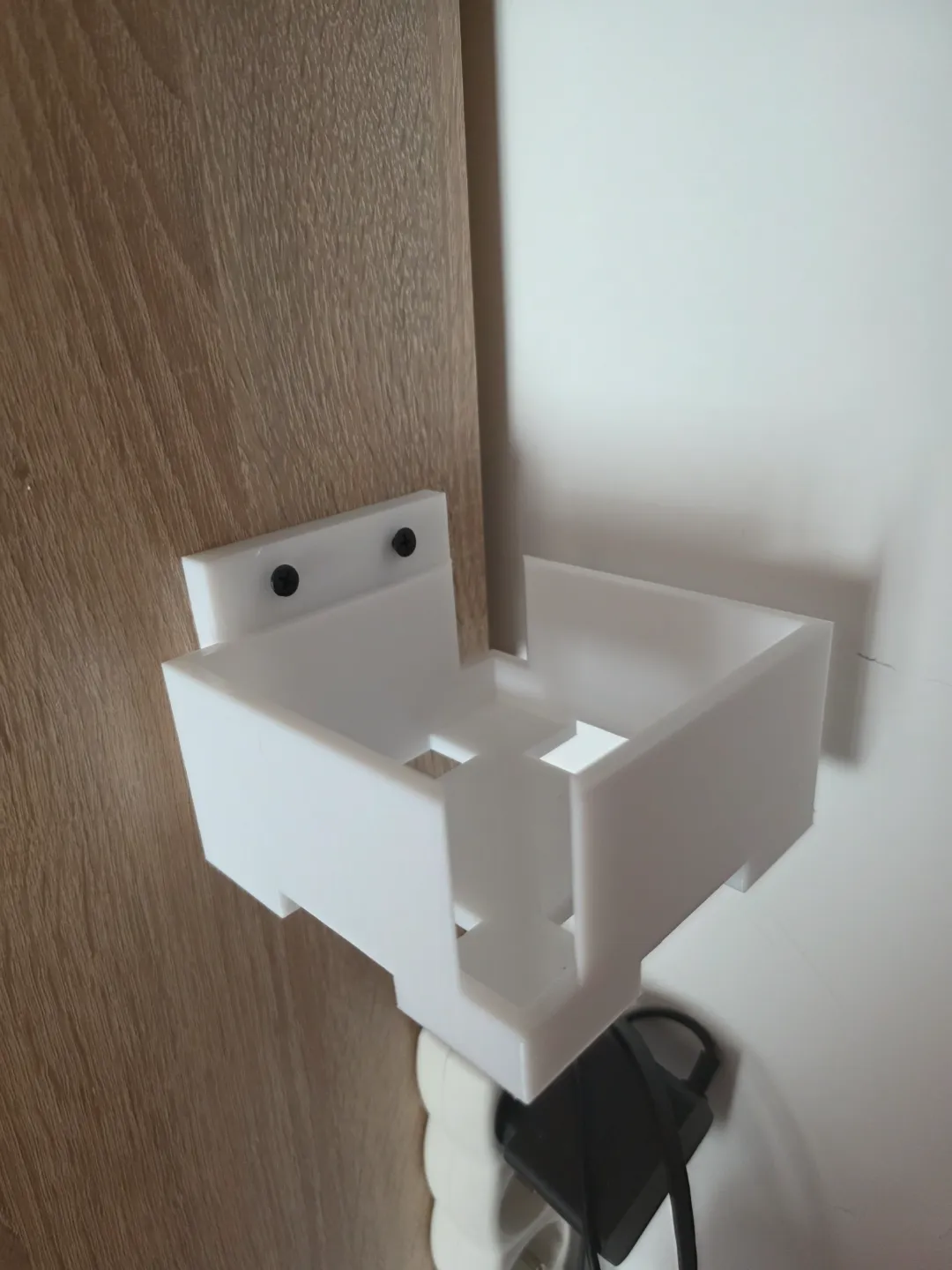 Xiaomi AX3000 Router Wall Mount, photo 4 of 4 - Xiaomi AX3000 Router Wall Mount Mobile & Device Accessories