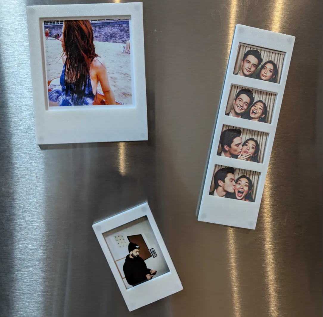 Custom polaroid magnet generator