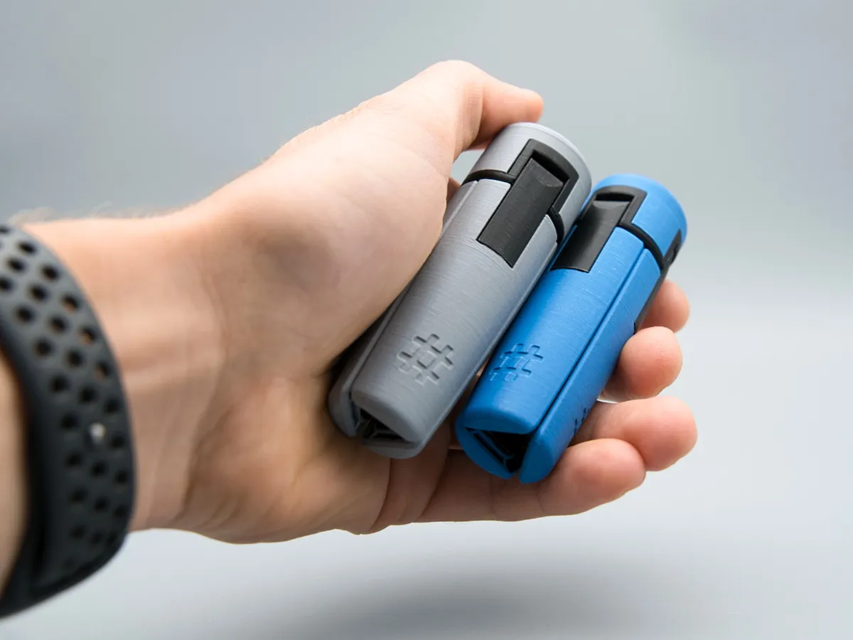 Folding Tripod, Two Sizes, photo 3 of 4 - Folding Tripod, Two Sizes Tools