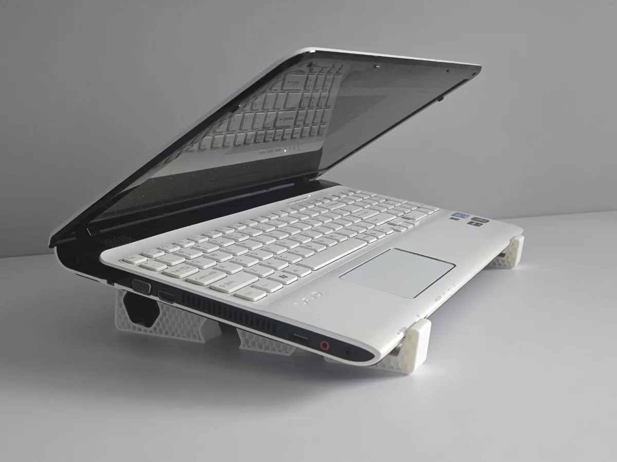 Laptop stand with connector - Gadgets, in stock in India