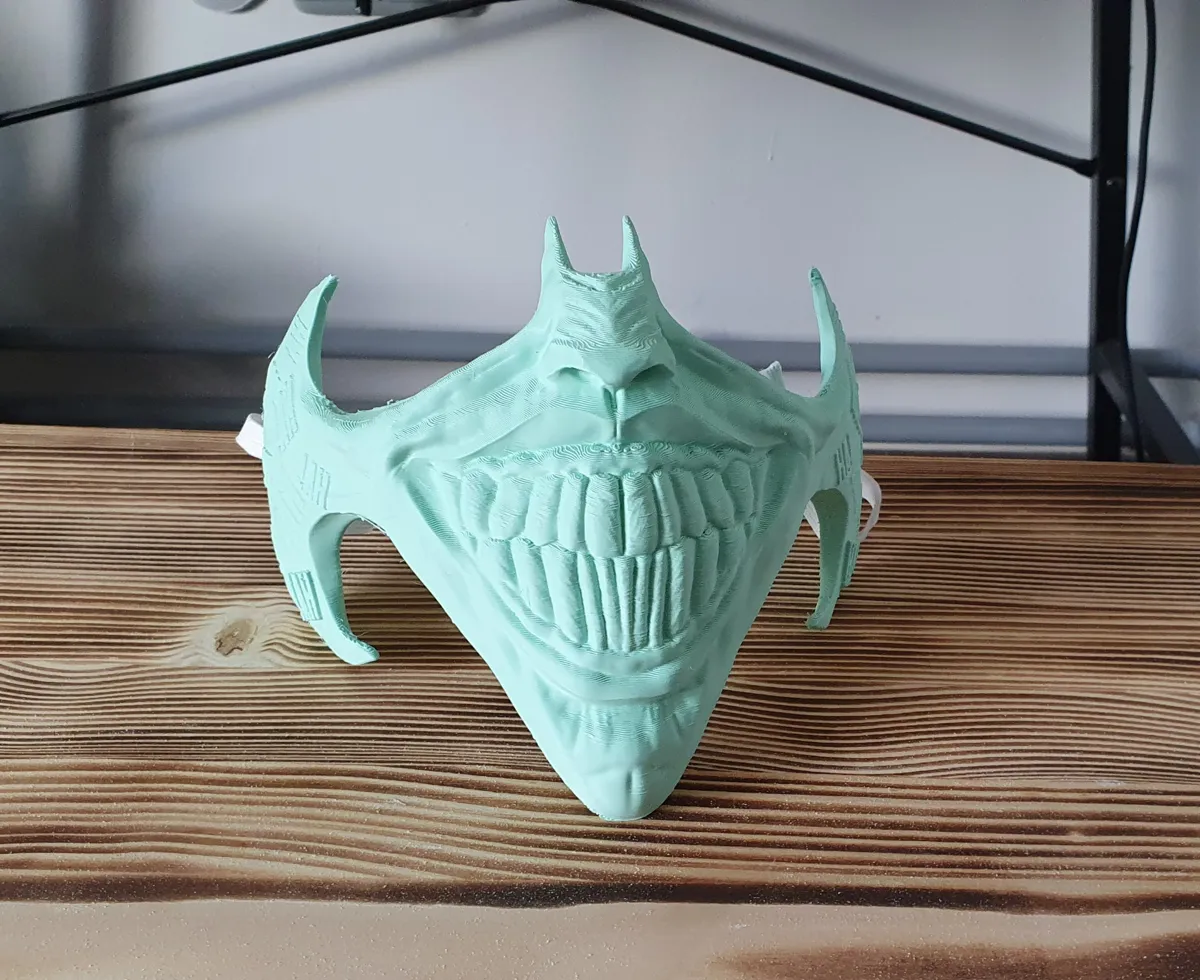 Joker/Batman mask, photo 4 of 4 - Joker/Batman mask Props & Cosplay