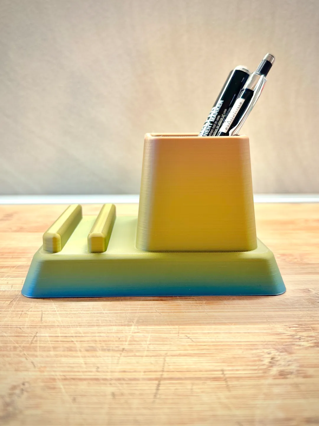 Phone Stand and Pen Holder Desk Organizer, photo 4 of 4 - Phone Stand and Pen Holder Desk Organizer Household