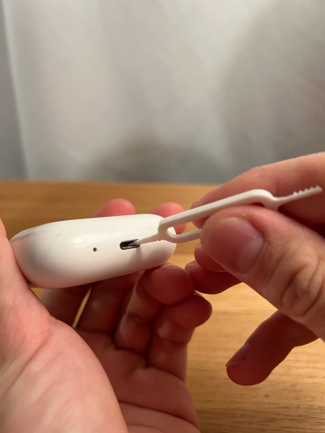 Earbuds Cleaning Tool, photo 4 of 4 - Earbuds Cleaning Tool Mobile & Device Accessories