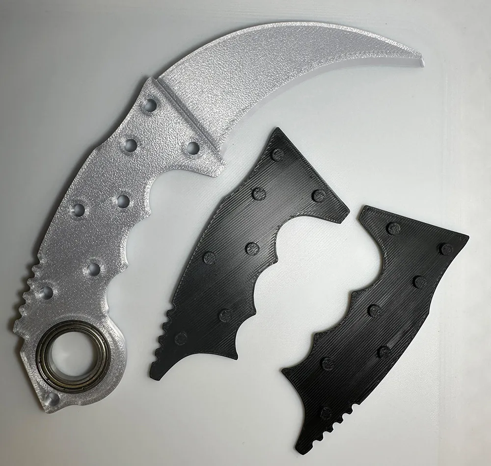 Keyrambit, Karambit Keychain with Bearing spinner, photo 4 of 4 - Keyrambit, Karambit Keychain with Bearing spinner Keychains