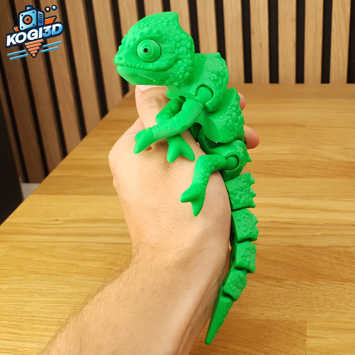 Articulated Flexy Chameleon, photo 3 of 4 - Articulated Flexy Chameleon Toys & Games
