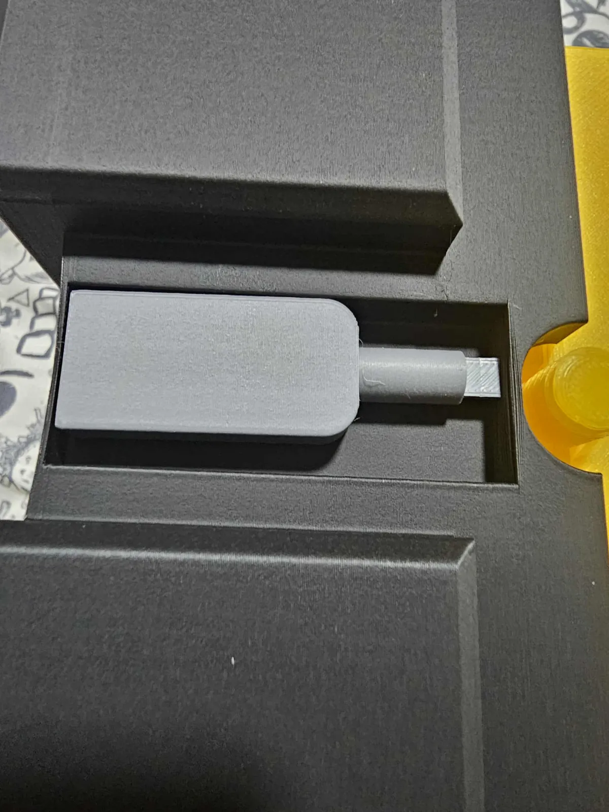 Hideaway Screwdriver for Gift Box w/ 120 Screws, photo 4 of 4 - Hideaway Screwdriver for Gift Box w/ 120 Screws Tools & Workshop