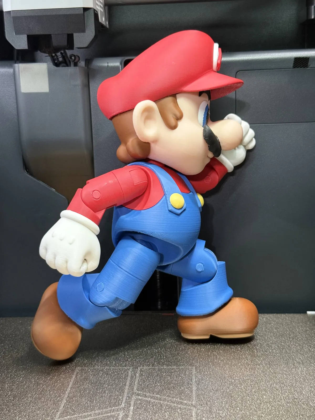 Super Mario - Action Figure, photo 3 of 4 - Super Mario - Action Figure Figurines & Collectibles