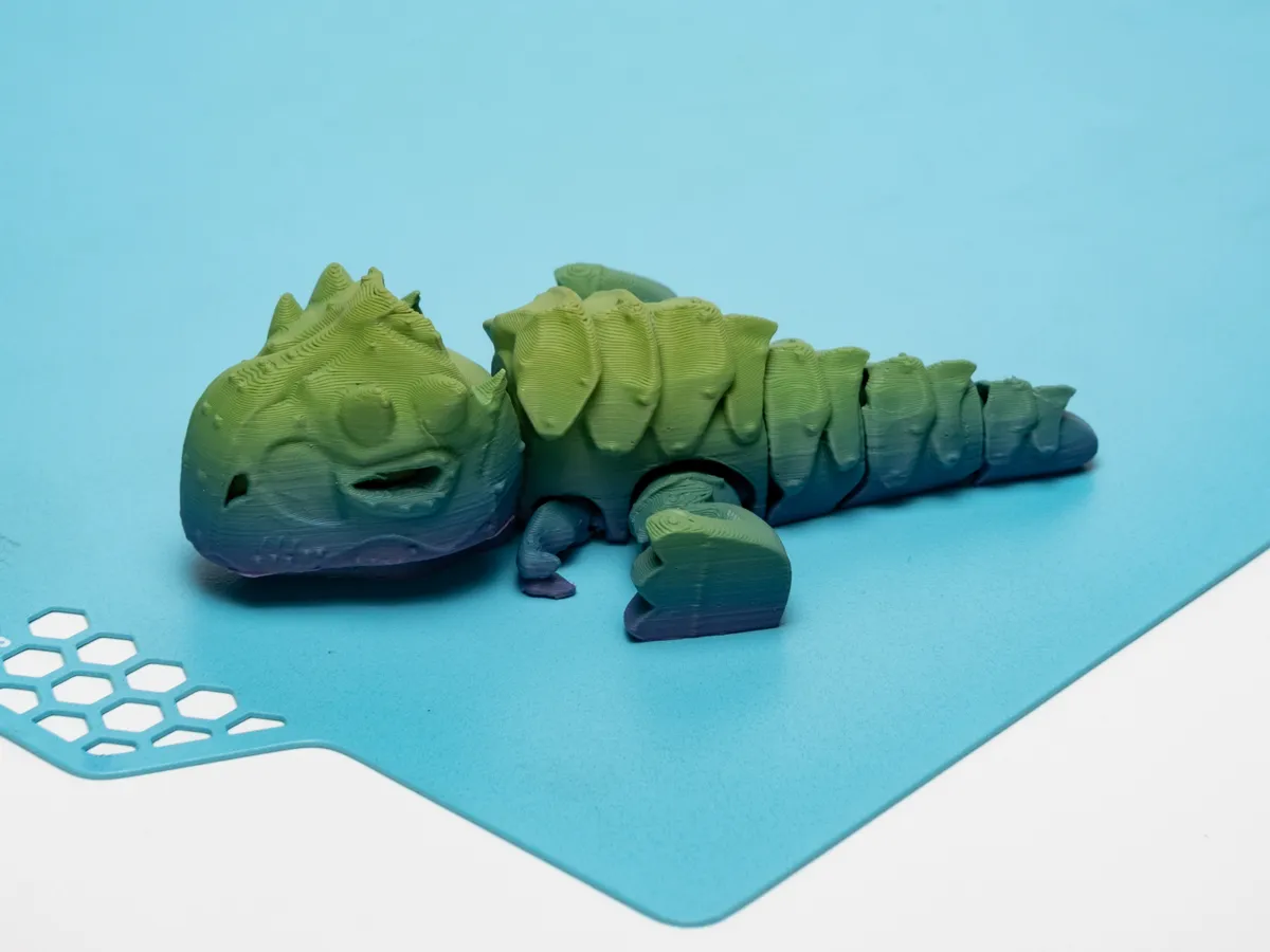 Armored T-Rex Articulated, photo 4 of 4 - Armored T-Rex Articulated Fidget & Sensory Toys