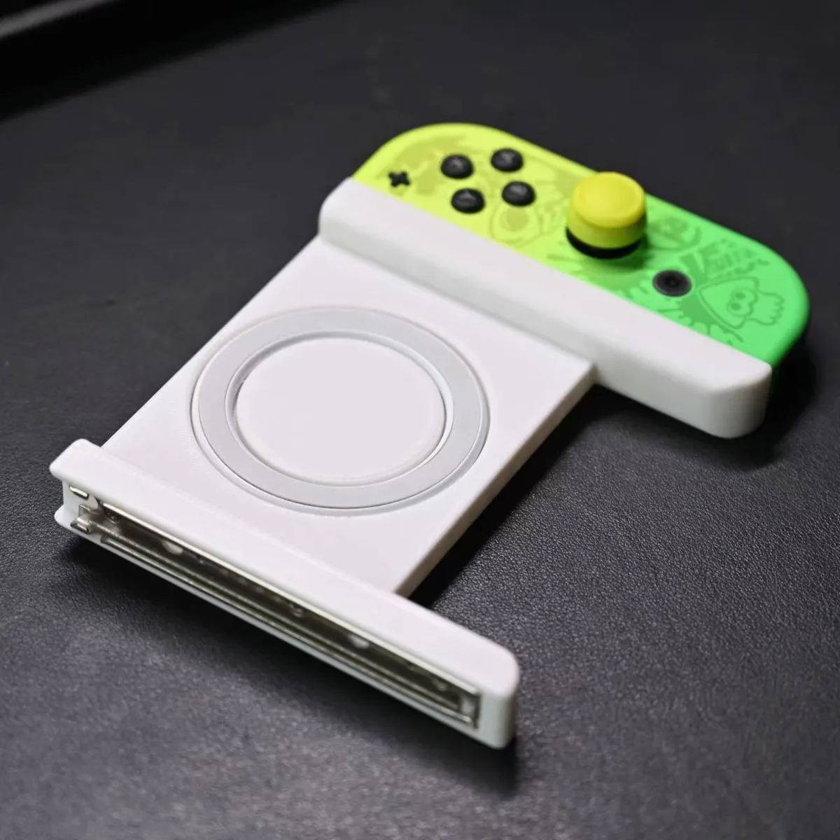 Joy-Con MagSafe Stand - Electronics, in stock in India