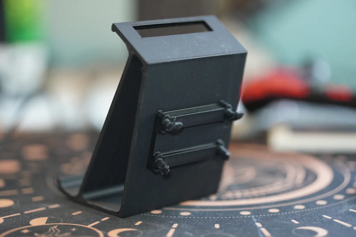 Steam Deck Mount for Multiboard (Pegboard Click), photo 2 of 4 - Steam Deck Mount for Multiboard (Pegboard Click) Gaming Accessories