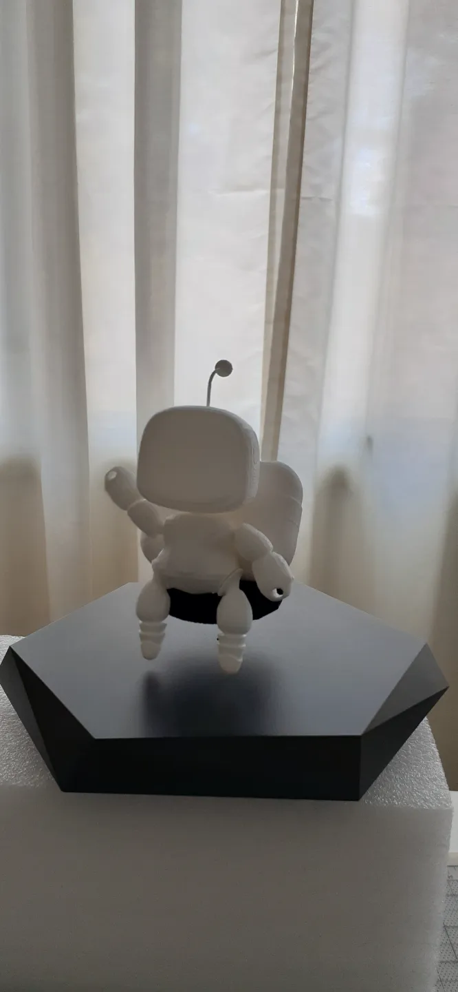 Astro Bot airpod case backpack, photo 2 of 4 - Astro Bot airpod case backpack Mobile & Device Accessories