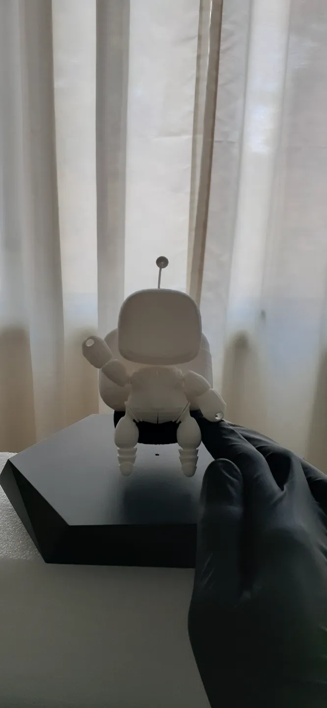 Astro Bot airpod case backpack, photo 3 of 4 - Astro Bot airpod case backpack Mobile & Device Accessories