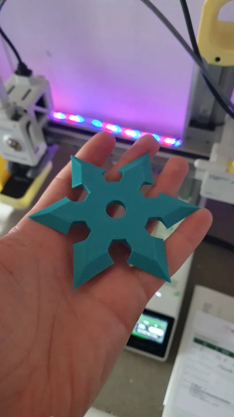 Shuriken Ninja Star Kunai Box Opener, photo 4 of 4 - Shuriken Ninja Star Kunai Box Opener Props & Cosplay