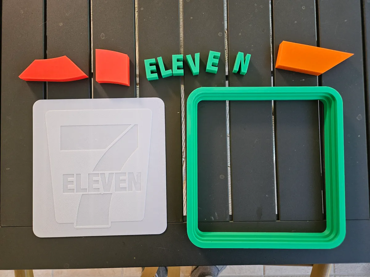 711 Inspired Table Lamp, photo 2 of 4 - 711 Inspired Table Lamp Household