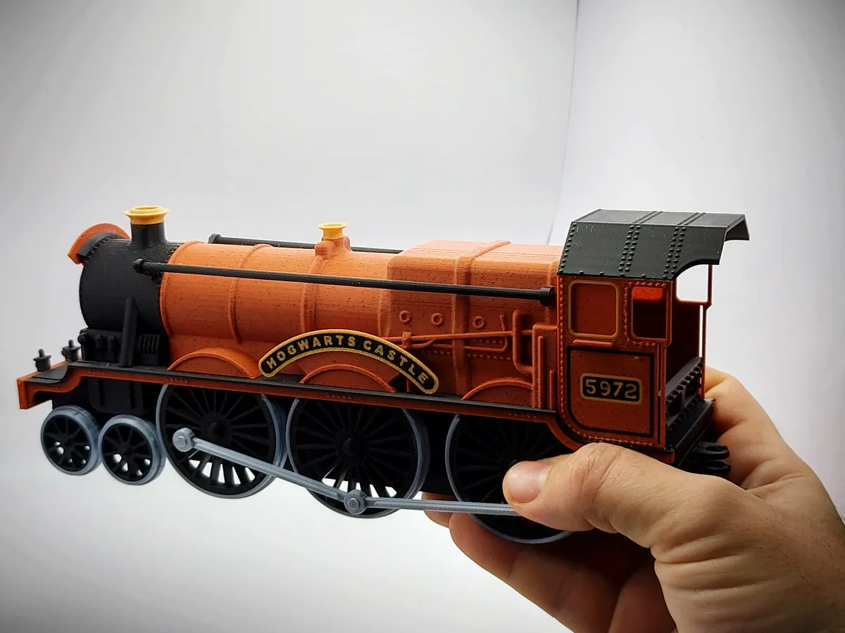 Harry Potter Train - Hogwarts Express, photo 3 of 4 - Harry Potter Train - Hogwarts Express Figurines & Collectibles
