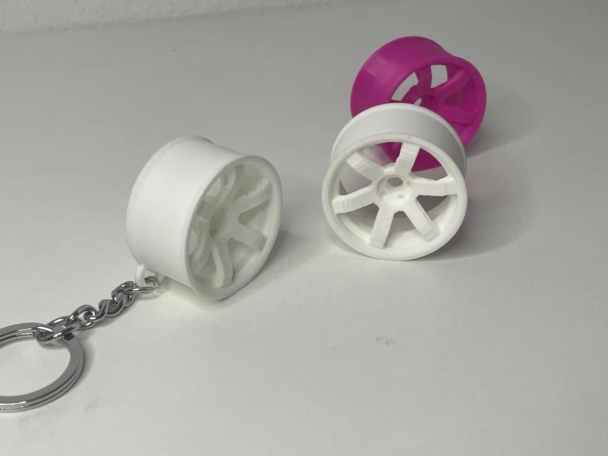 Car Rim Keychain - RAYS TE37 SAGA JDM DRIFT, photo 4 of 4 - Car Rim Keychain - RAYS TE37 SAGA JDM DRIFT Keychains