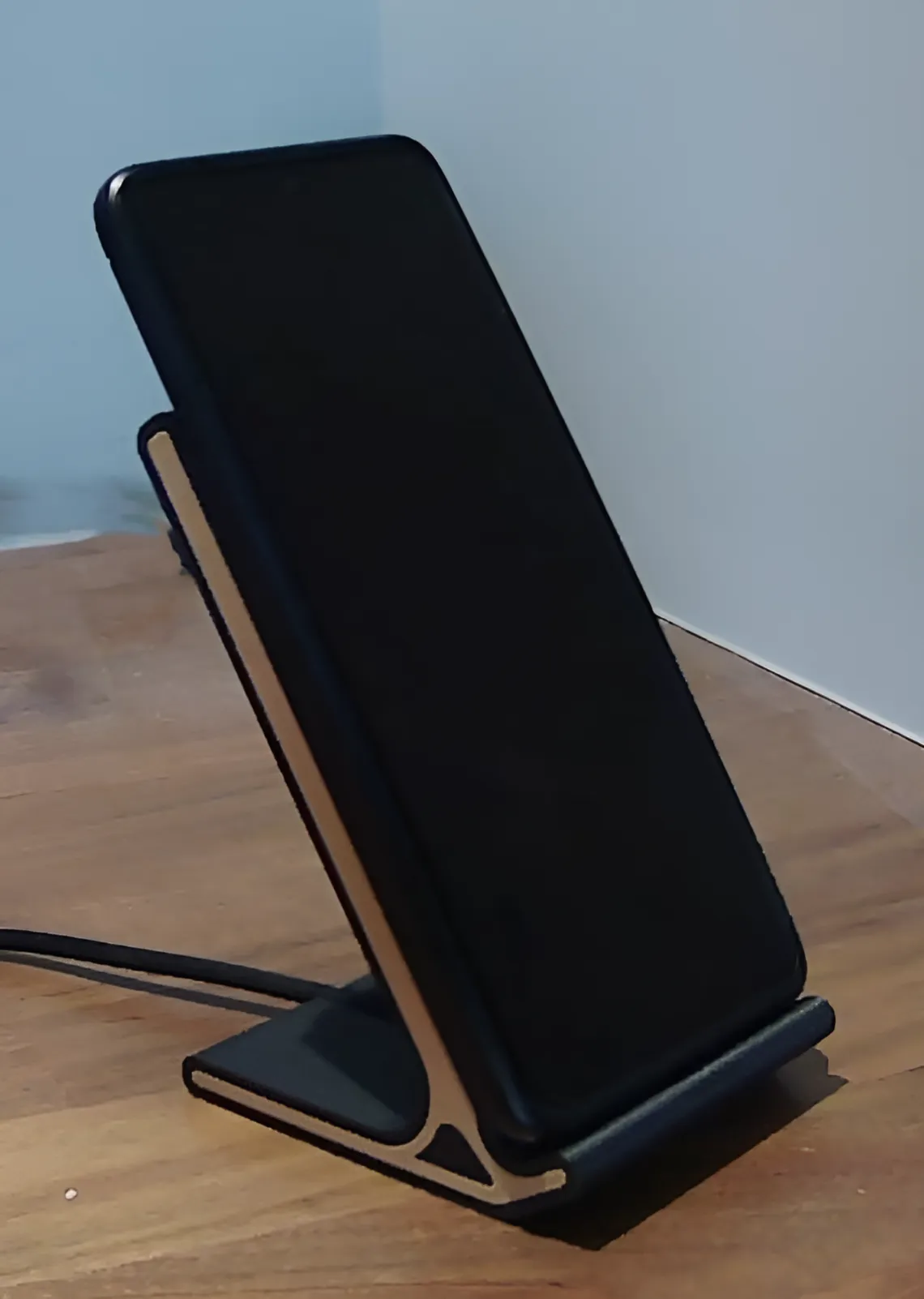 Wireless Charging Phone Stand, photo 4 of 4 - Wireless Charging Phone Stand Mobile & Device Accessories