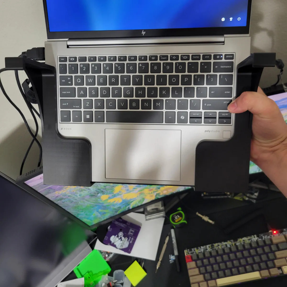 Laptop Monitor Hanger, photo 3 of 4 - Laptop Monitor Hanger Mobile & Device Accessories