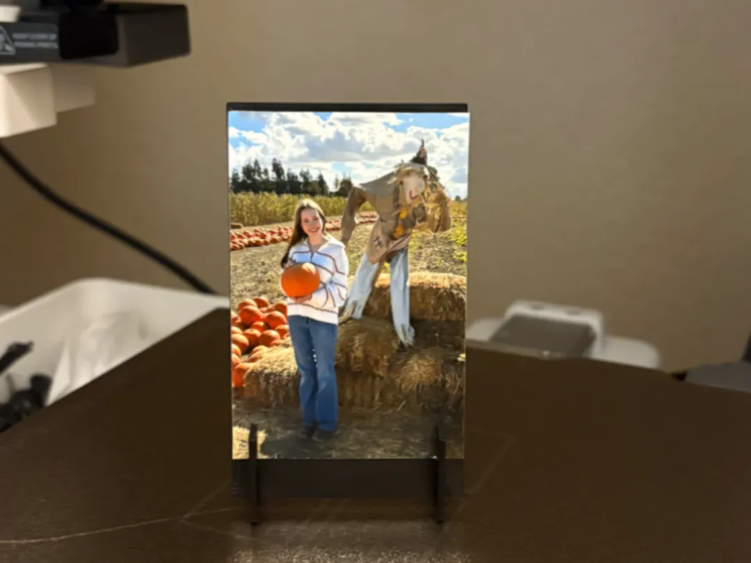 Simple Polaroid Zink Picture Stand (50.8 x 76.2mm)