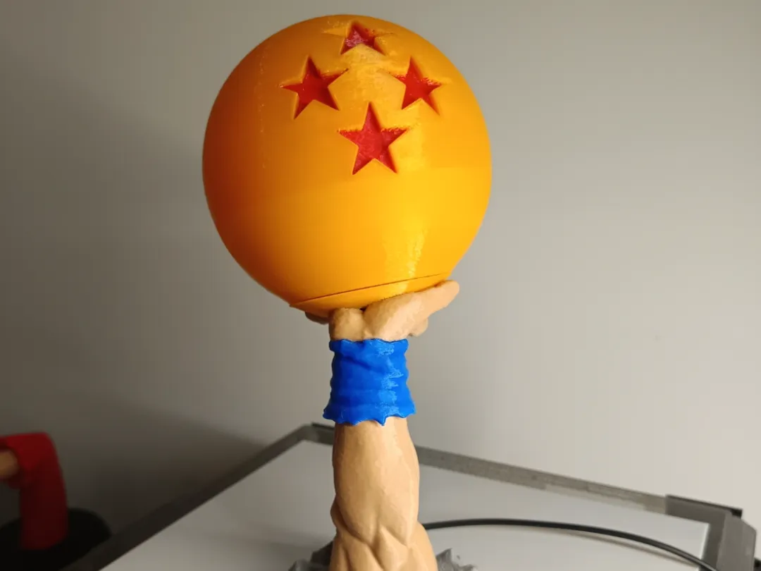 Son Goku desk lamp