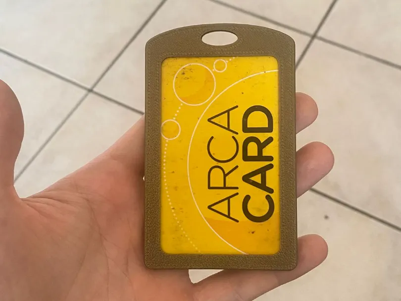 Porta Badge Compatto e Resistente