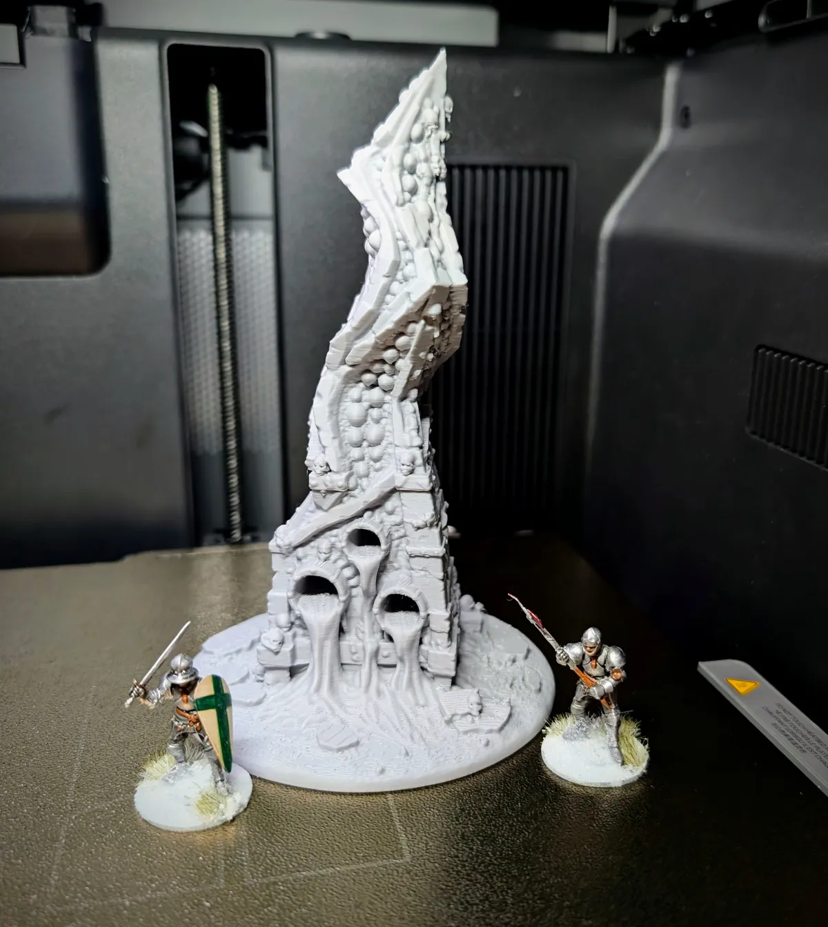 Nurgle Plague Spire, Corrupted Chaos Terrain, photo 2 of 3 - Nurgle Plague Spire, Corrupted Chaos Terrain Board Games & Tabletop