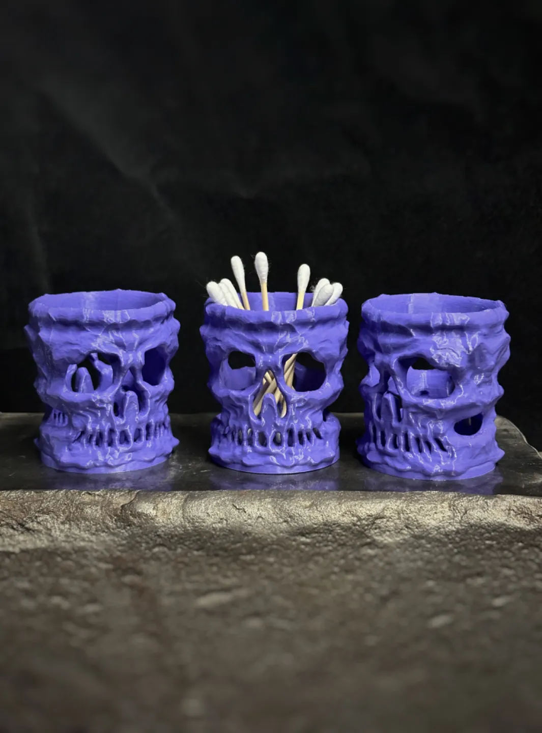 Swab Guardian Pen Holder Organizer Skull Sculpture, photo 2 of 4 - Character Pen Stands, desk organizer