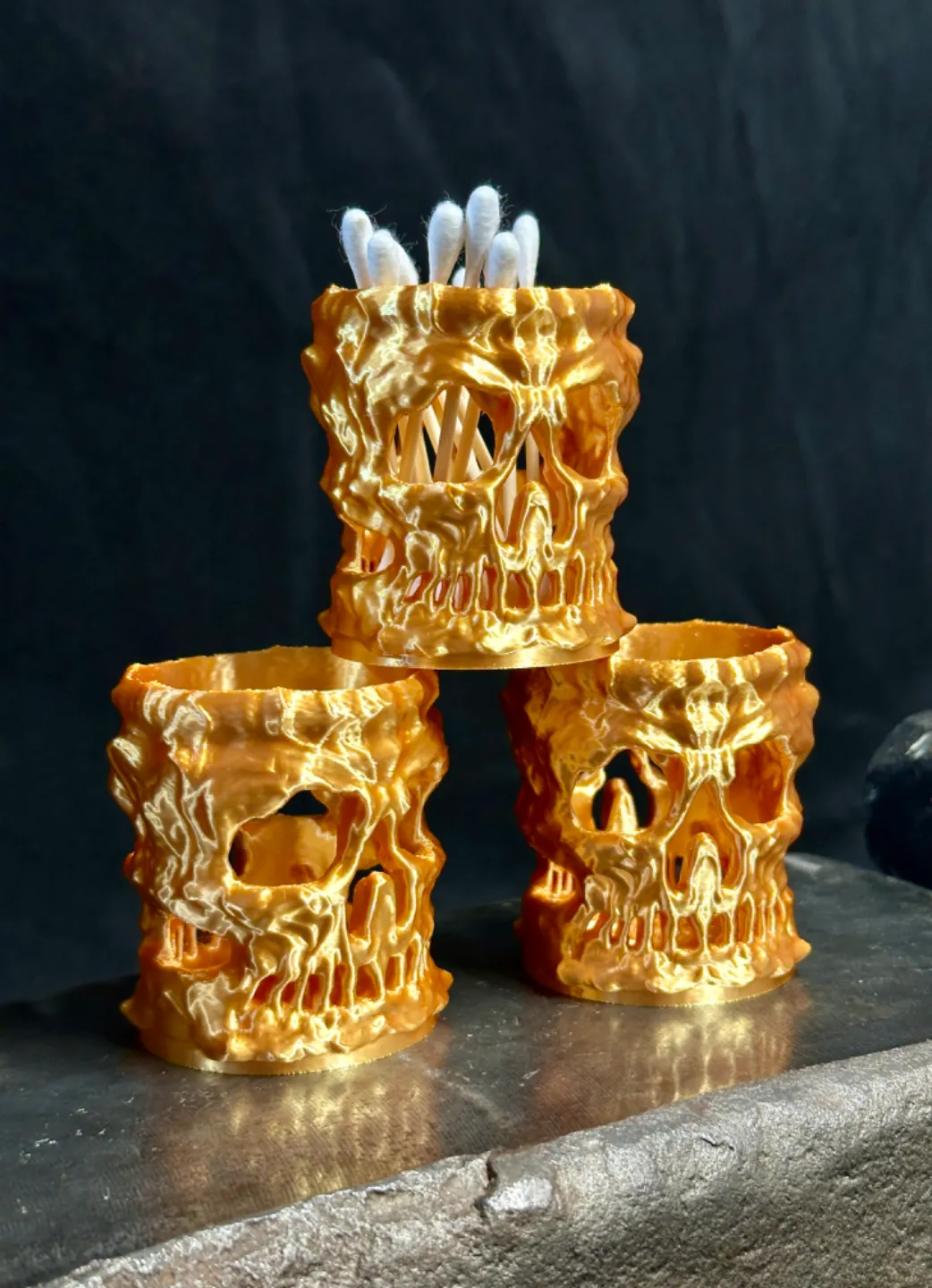 Swab Guardian Pen Holder Organizer Skull Sculpture, photo 4 of 4 - Character Pen Stands, useful
