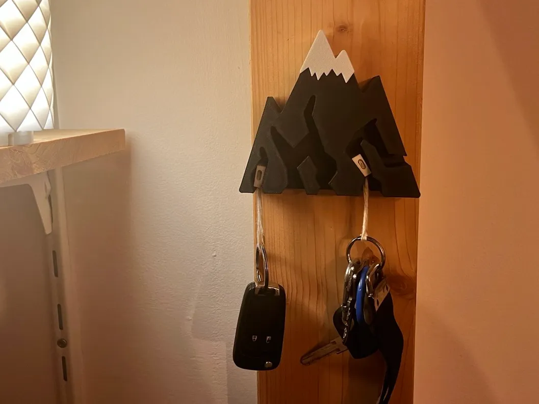 Mountain Key Hanger for Climbers - Wall Key Hooks, in stock